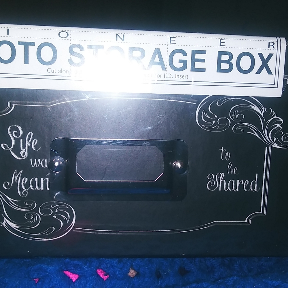 Photo Storage Box - Picture 3 of 6